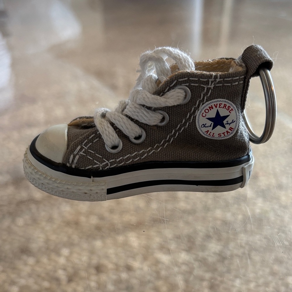 Converse Key Chain High-Top Sneaker